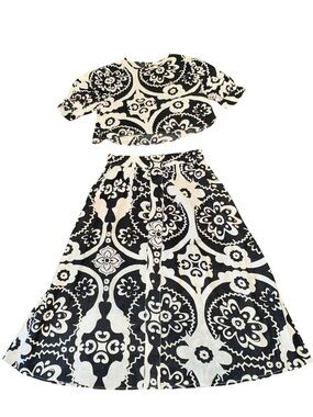 Falling Flower Black & White Patterned Two-Piece Skirt Set